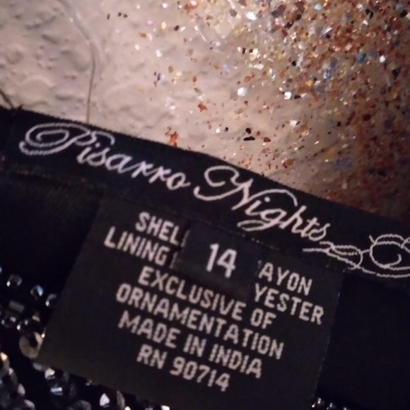 Beaded dress  from India - Picture 3 of 3